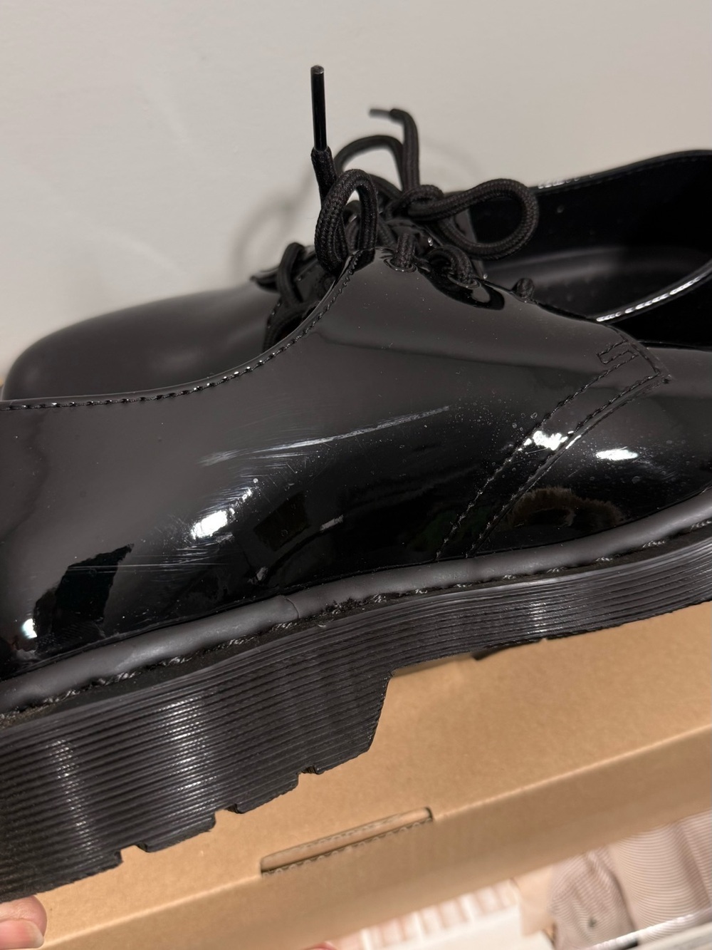 Dr. Martens Black Patent Leather Lace-Up Derby Shoes Size 9 - Picture 14 of 16